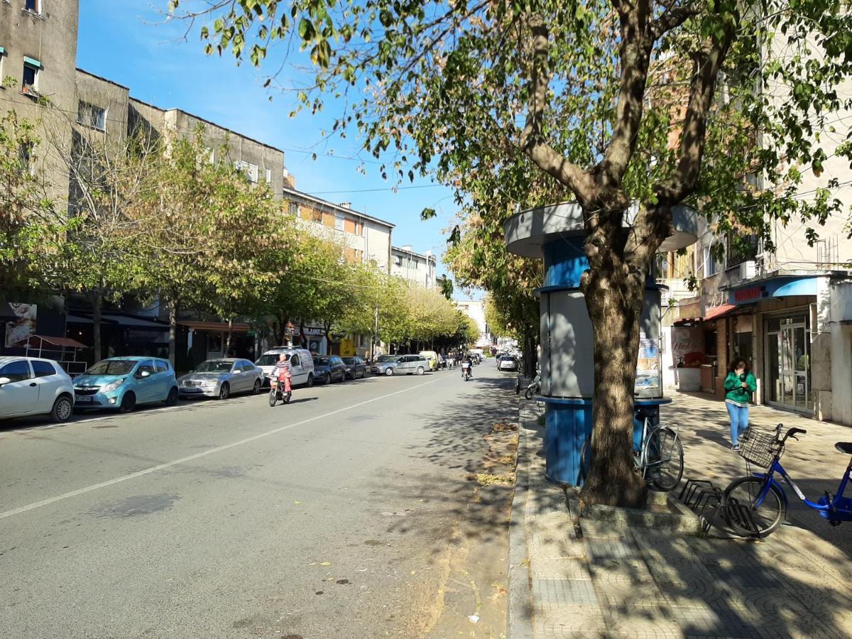 Cosy Central Apartment Shkodra Exterior foto